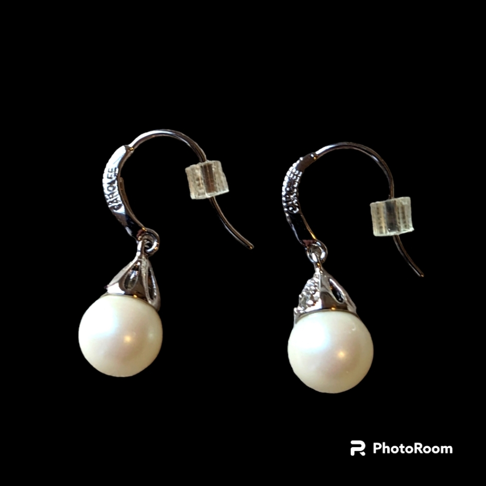 Beautiful Carolee drop pearl and crystal earrings